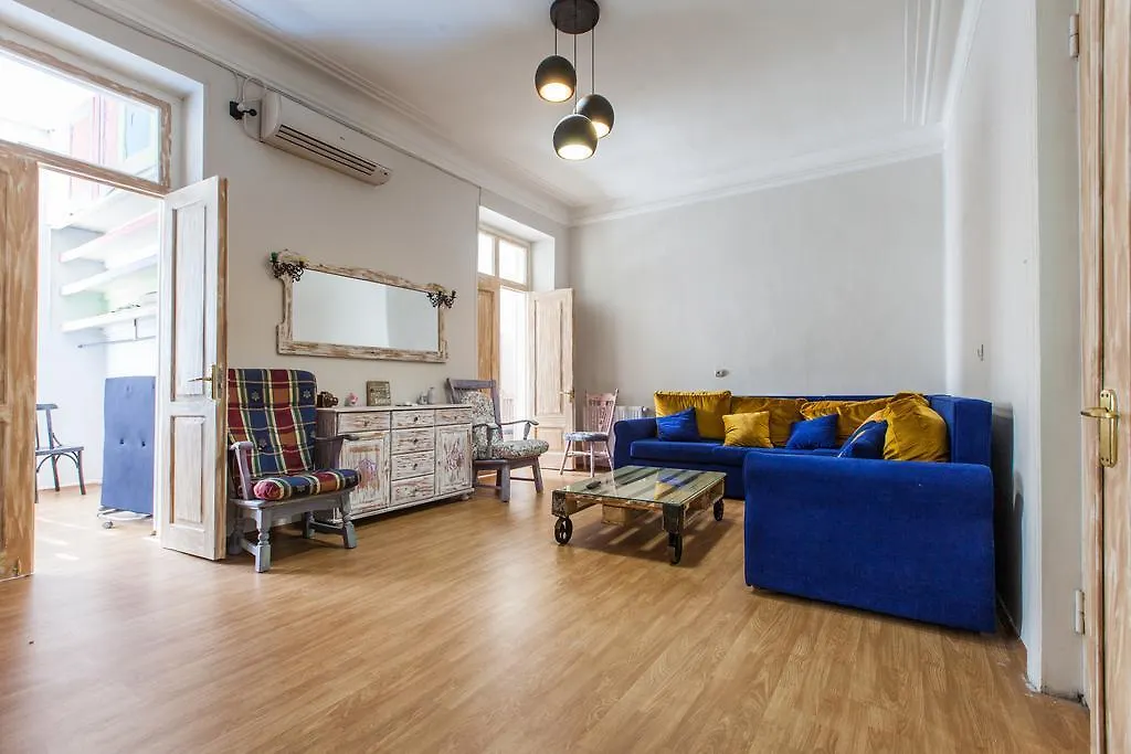טביליסי Sweet Home At Rustaveli Avenue